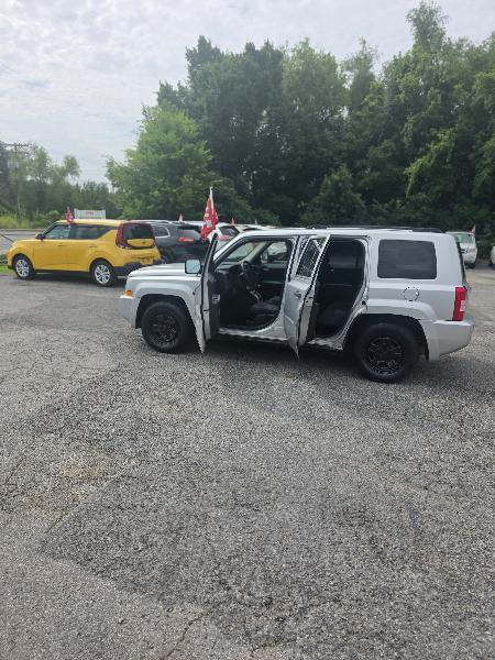 Jeep Patriot Sport 2WD 2008