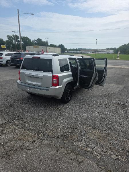 Jeep Patriot Sport 2WD 2008