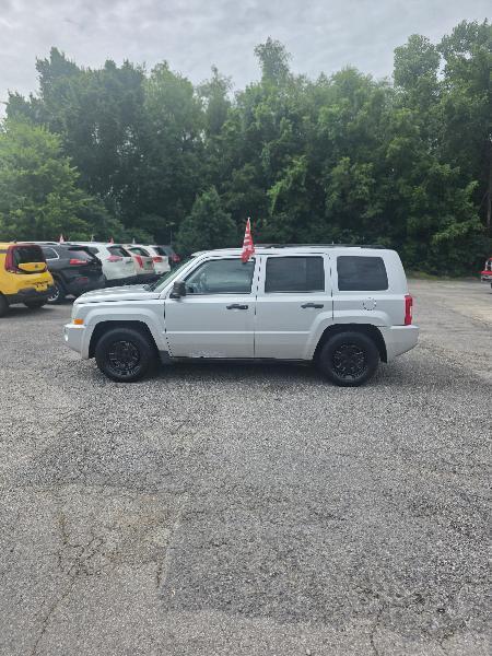 Jeep Patriot Sport 2WD 2008