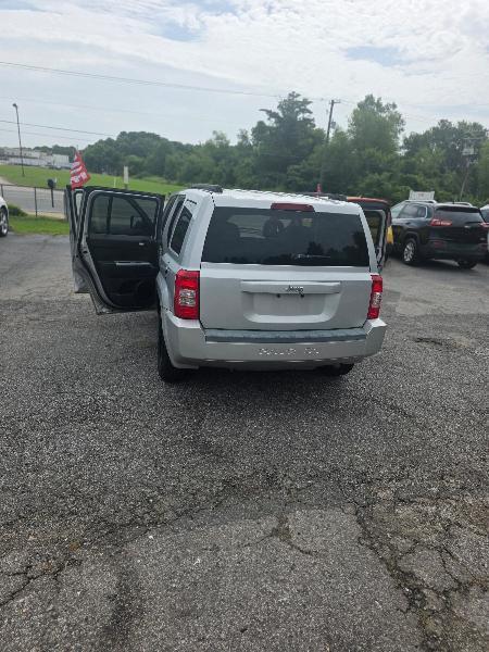 Jeep Patriot Sport 2WD 2008