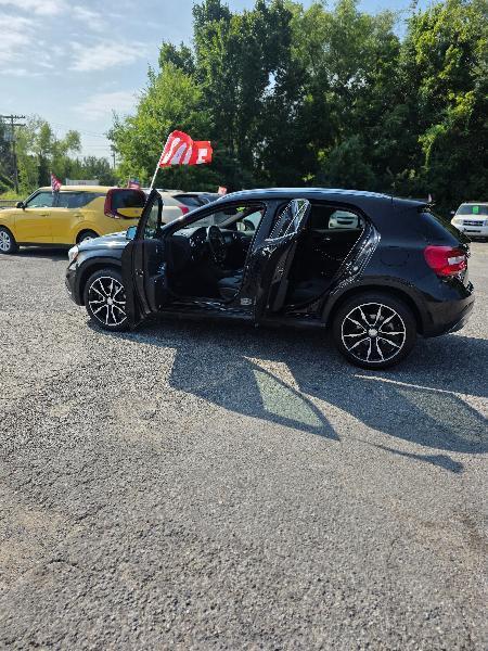 Mercedes-Benz GLA-Class GLA250 2016