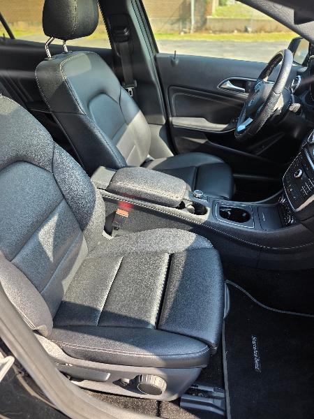 Mercedes-Benz GLA-Class GLA250 2016