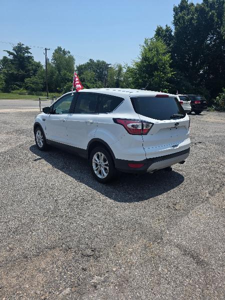 Ford Escape SE FWD 2017