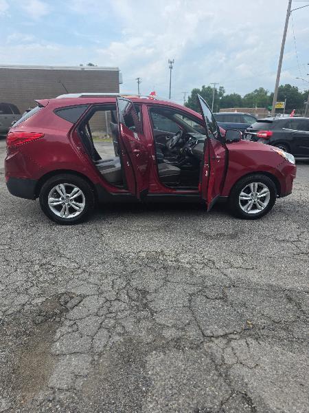 Hyundai Tucson Limited 2WD 2013