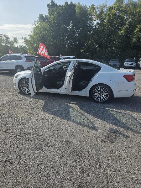 Kia Cadenza Sedan 2014