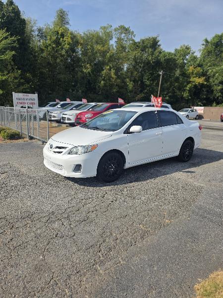Toyota Corolla S 5-Speed MT 2012