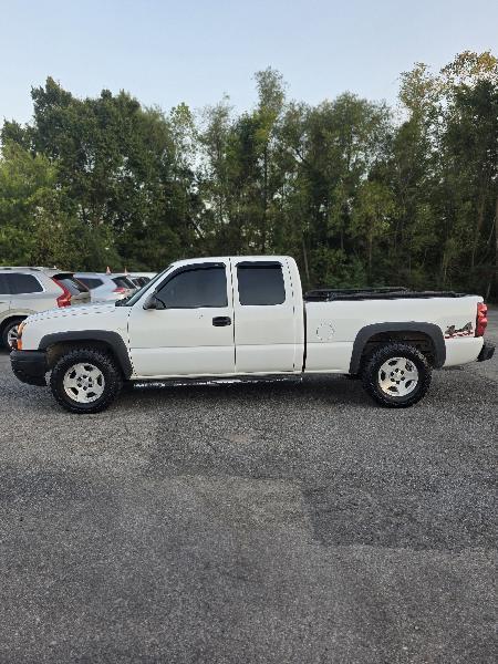 Chevrolet Silverado 1500 Work Truck Ext. Cab Short Bed 4WD 2005