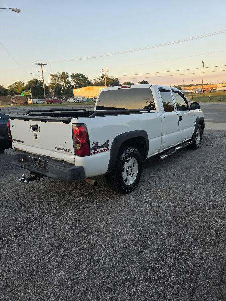 Chevrolet Silverado 1500 Work Truck Ext. Cab Short Bed 4WD 2005