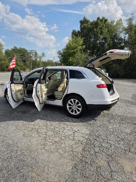 Lincoln MKT 3.5L with EcoBoost AWD 2016
