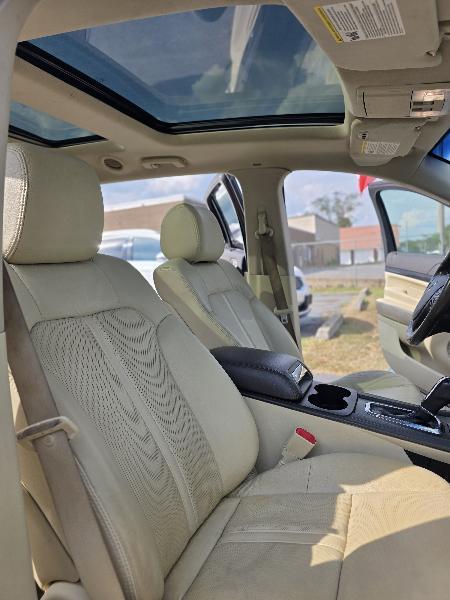 Lincoln MKT 3.5L with EcoBoost AWD 2016