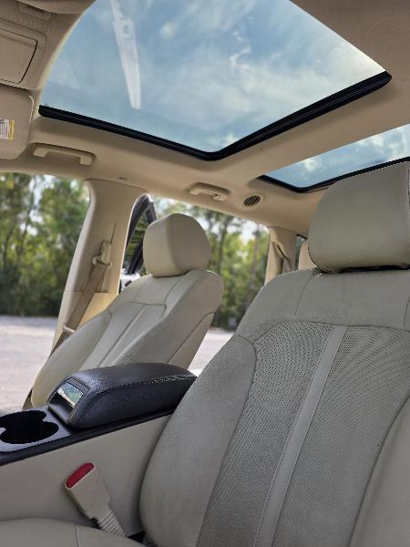 Lincoln MKT 3.5L with EcoBoost AWD 2016