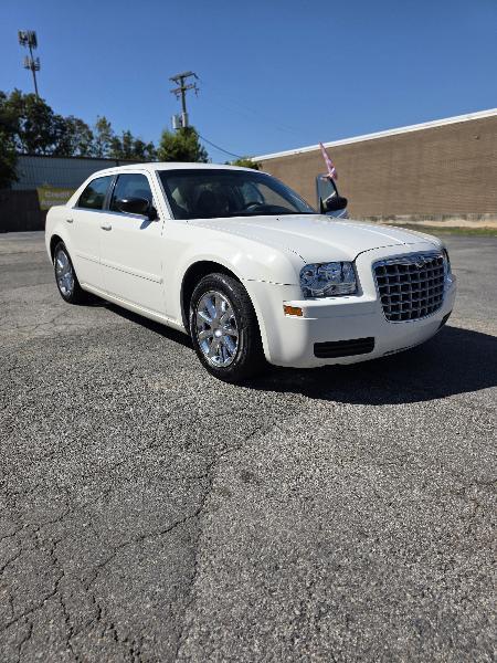Chrysler 300 Base 2006