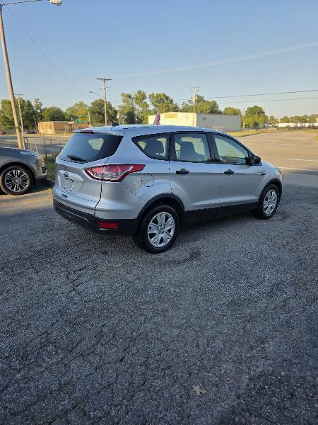 Ford Escape S FWD 2015