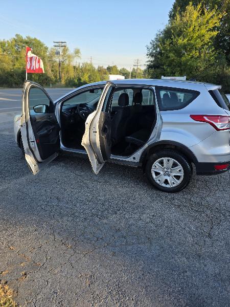Ford Escape S FWD 2015