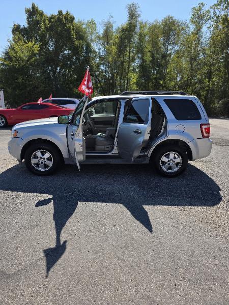 Ford Escape XLT FWD 2012