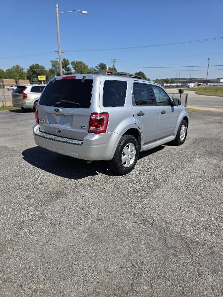 Ford Escape XLT FWD 2012