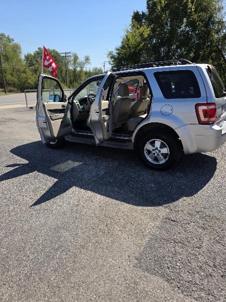Ford Escape XLT FWD 2012
