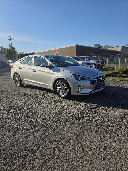Hyundai Elantra Limited 2019