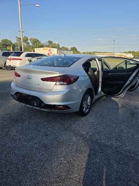 Hyundai Elantra Limited 2019