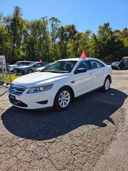 Ford Taurus SE FWD 2012