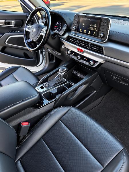Kia Telluride LX 2020