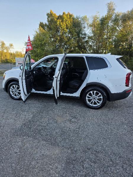 Kia Telluride LX 2020