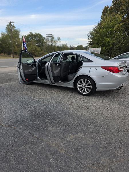 Hyundai Sonata Limited Auto 2011