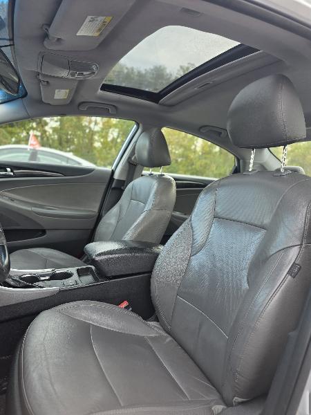 Hyundai Sonata Limited Auto 2011