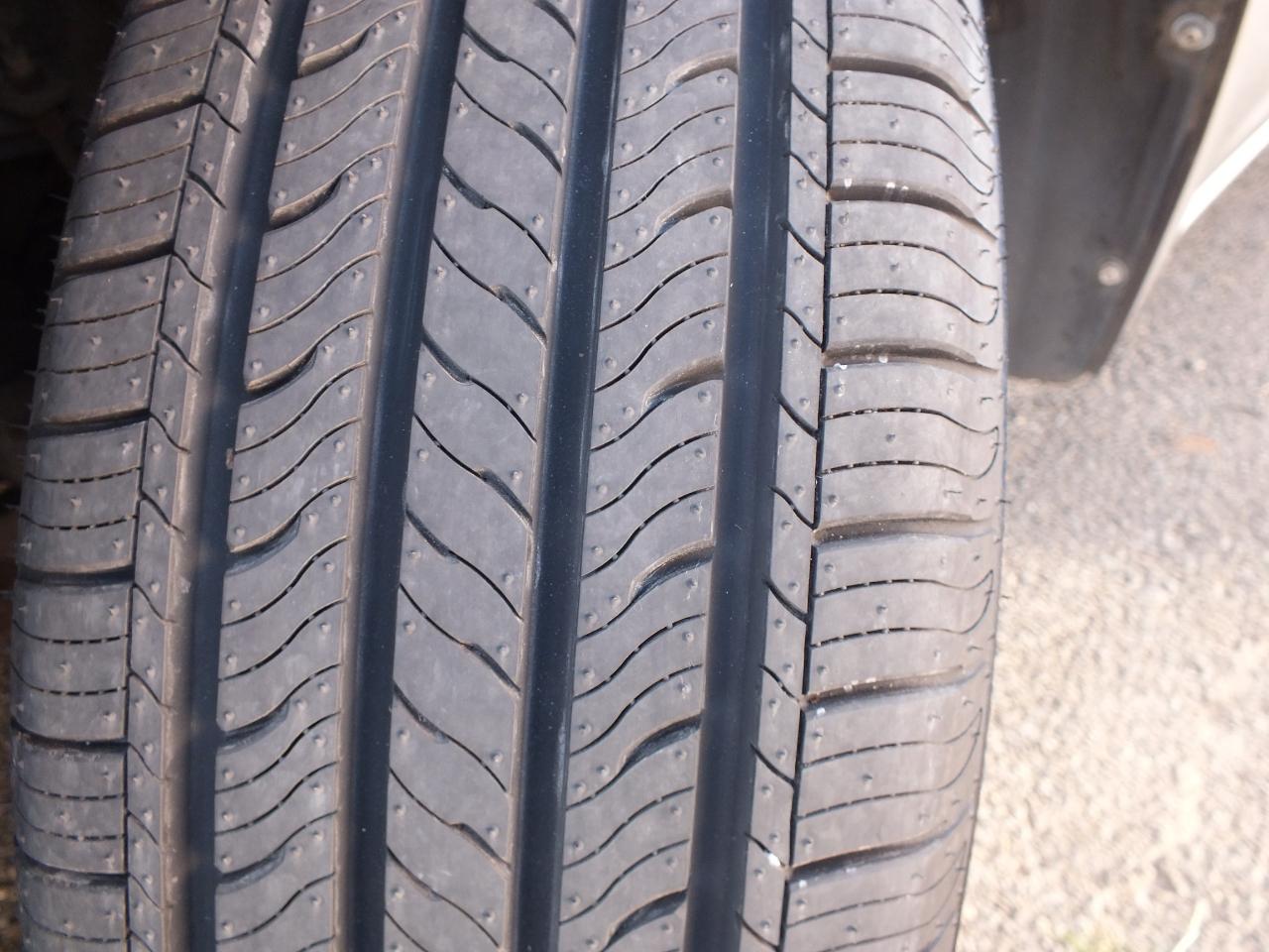 Toyota Sienna 5dr CE FWD 7-Passenger (Natl) 2004