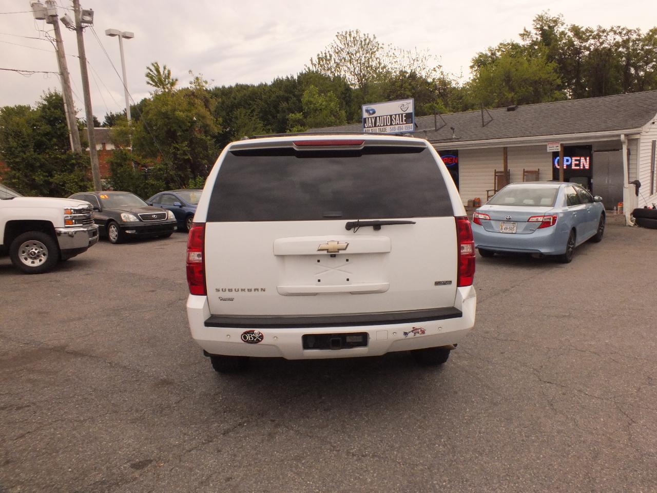 Chevrolet Suburban 4WD 4dr 1500 LT w/3LT 2008