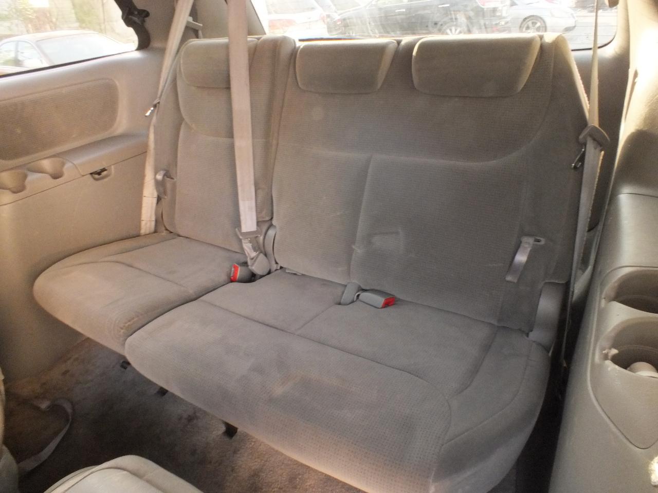 Toyota Sienna CE FWD Cargo Van (Natl) 2005