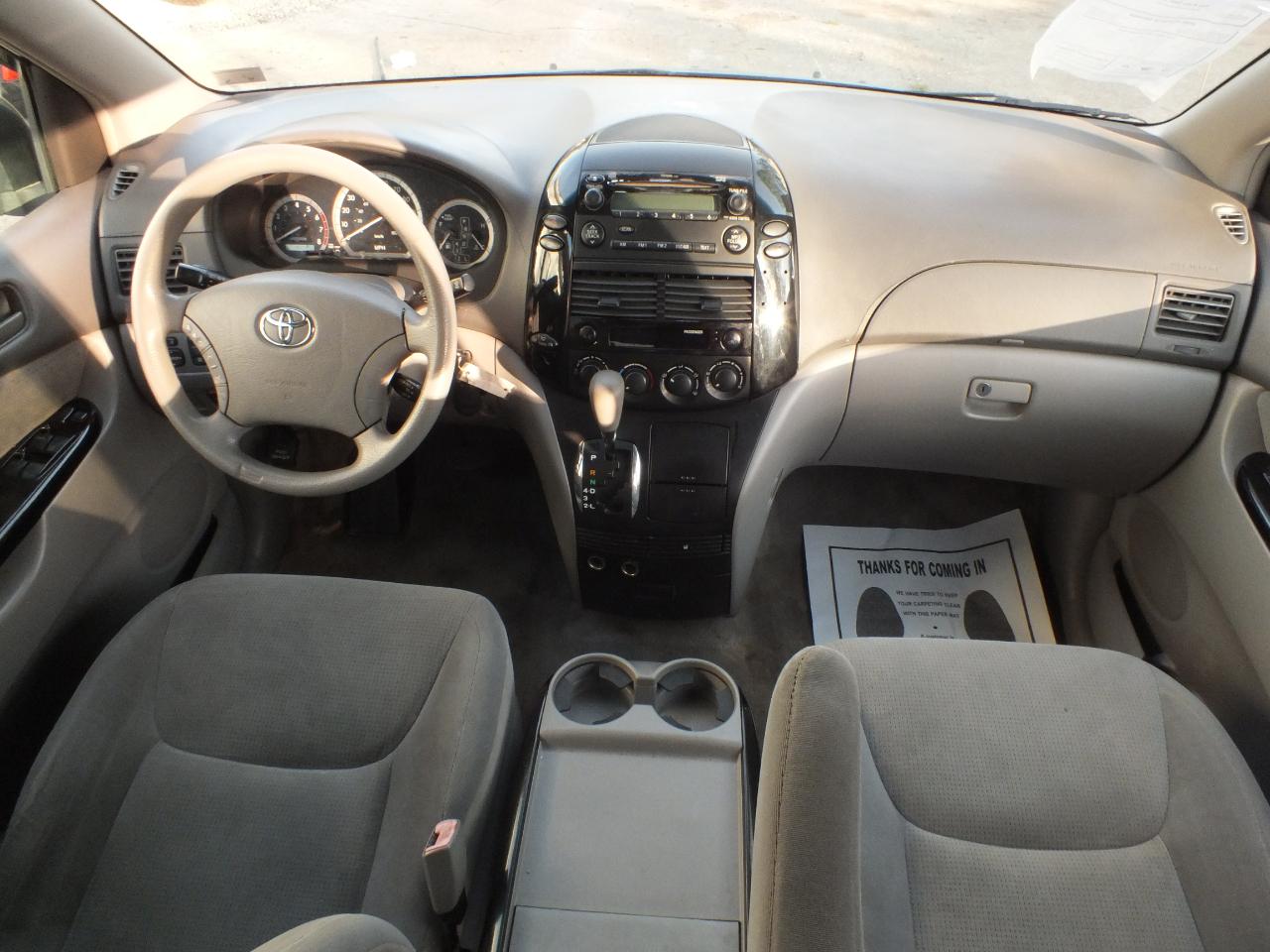 Toyota Sienna CE FWD Cargo Van (Natl) 2005