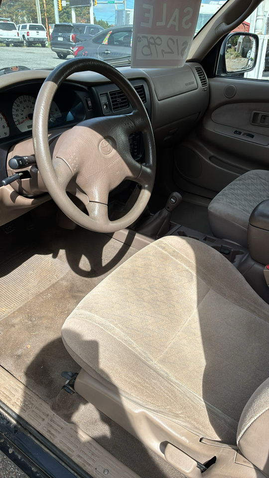 Toyota Tacoma XtraCab V6 Manual 4WD (Natl) 2003 Toyota Tacoma XtraCab V6 Manual 4WD (Natl) 2003