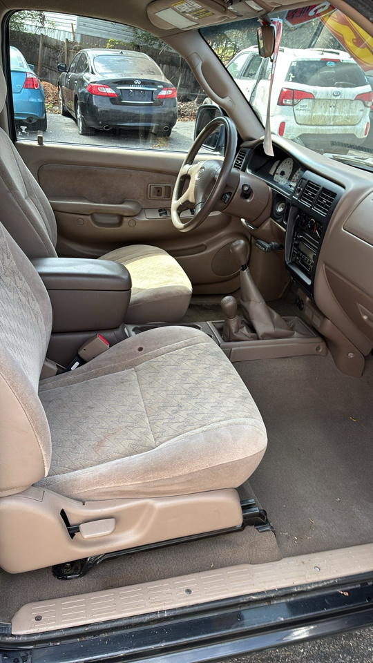 Toyota Tacoma XtraCab V6 Manual 4WD (Natl) 2003 Toyota Tacoma XtraCab V6 Manual 4WD (Natl) 2003