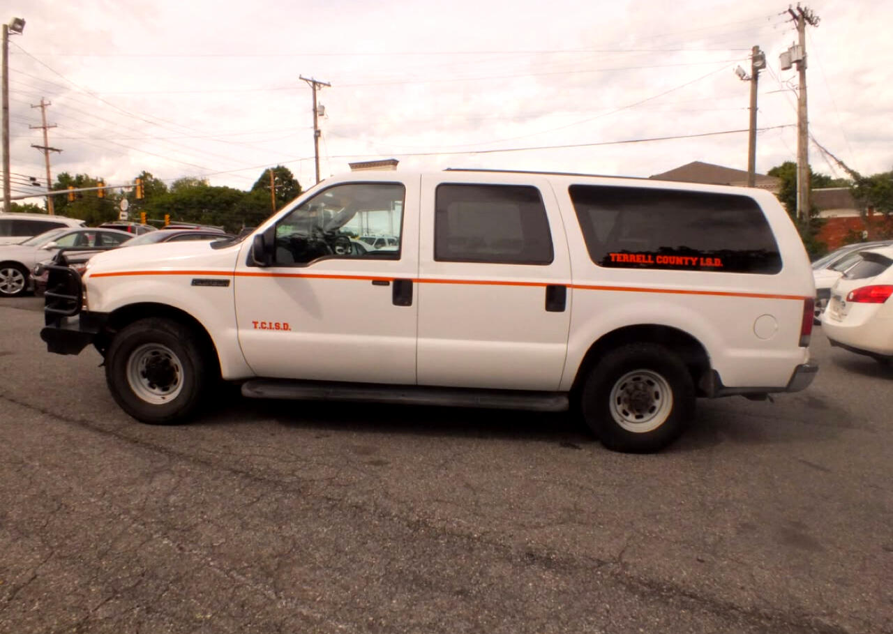 Ford Excursion 137" WB 6.0L Special Serv 2005 Ford Excursion 137" WB 6.0L Special Serv 2005