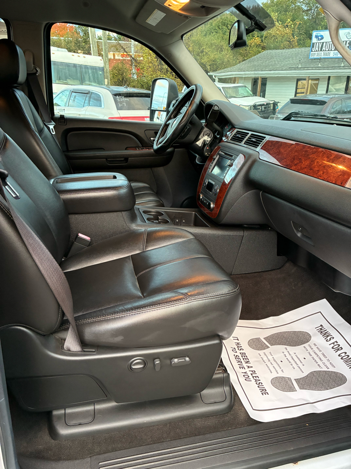 Chevrolet Silverado 2500HD 4WD Crew Cab 153" LTZ 2009 Chevrolet Silverado 2500HD 4WD Crew Cab 153" LTZ 2009