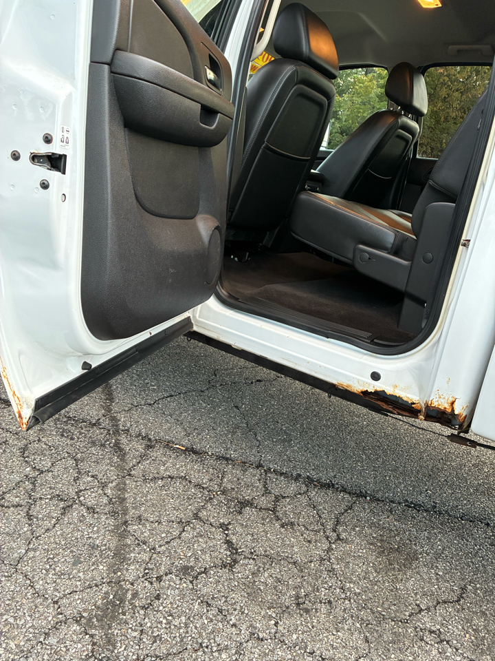 Chevrolet Silverado 2500HD 4WD Crew Cab 153" LTZ 2009 Chevrolet Silverado 2500HD 4WD Crew Cab 153" LTZ 2009