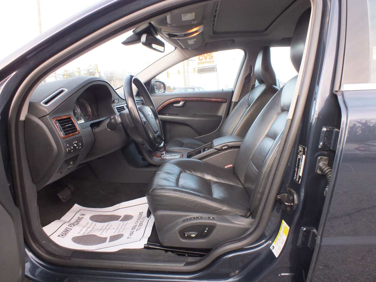 Volvo V70 4dr Wgn 2010