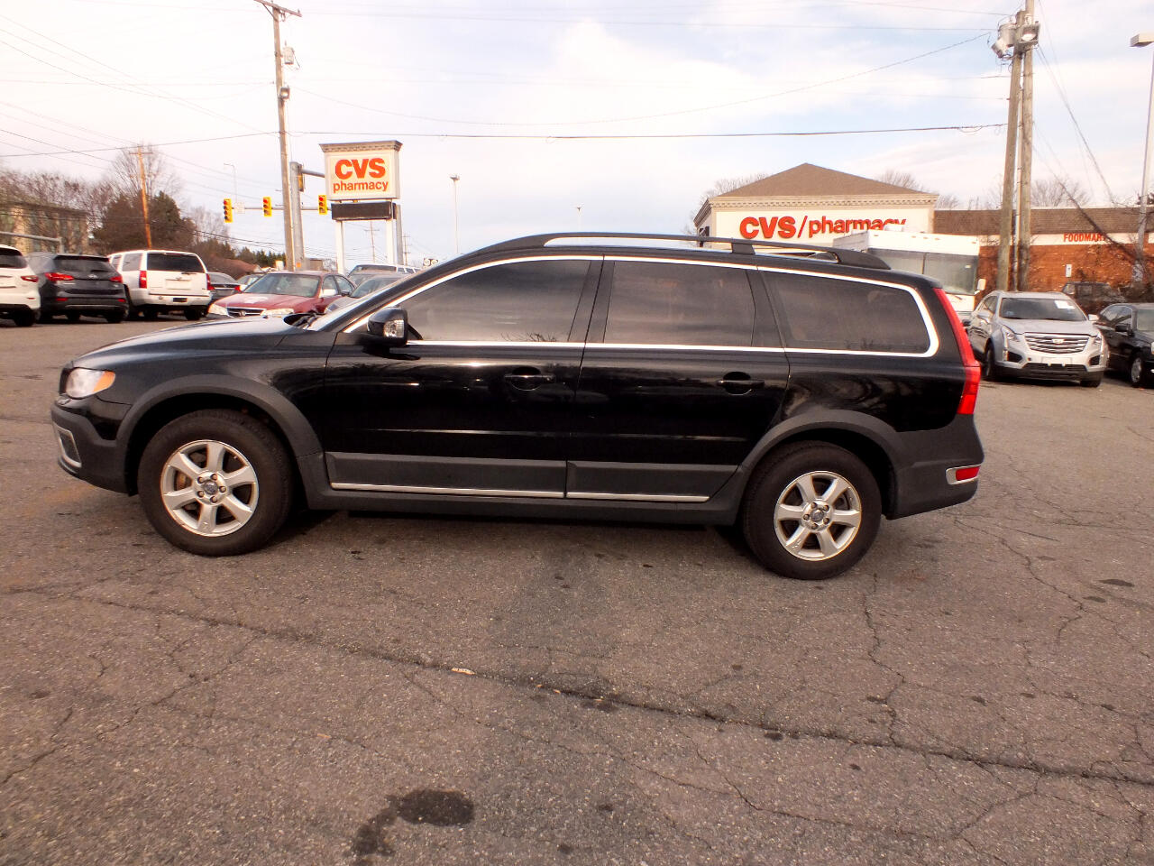 Volvo XC70 4dr Wgn 3.2L 2010