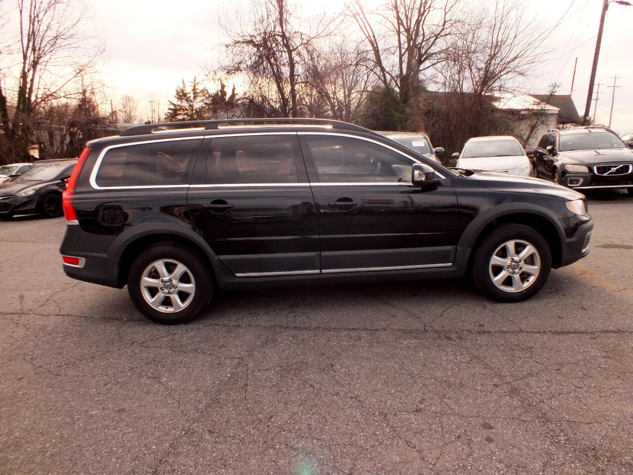 Volvo XC70 4dr Wgn 3.2L 2010