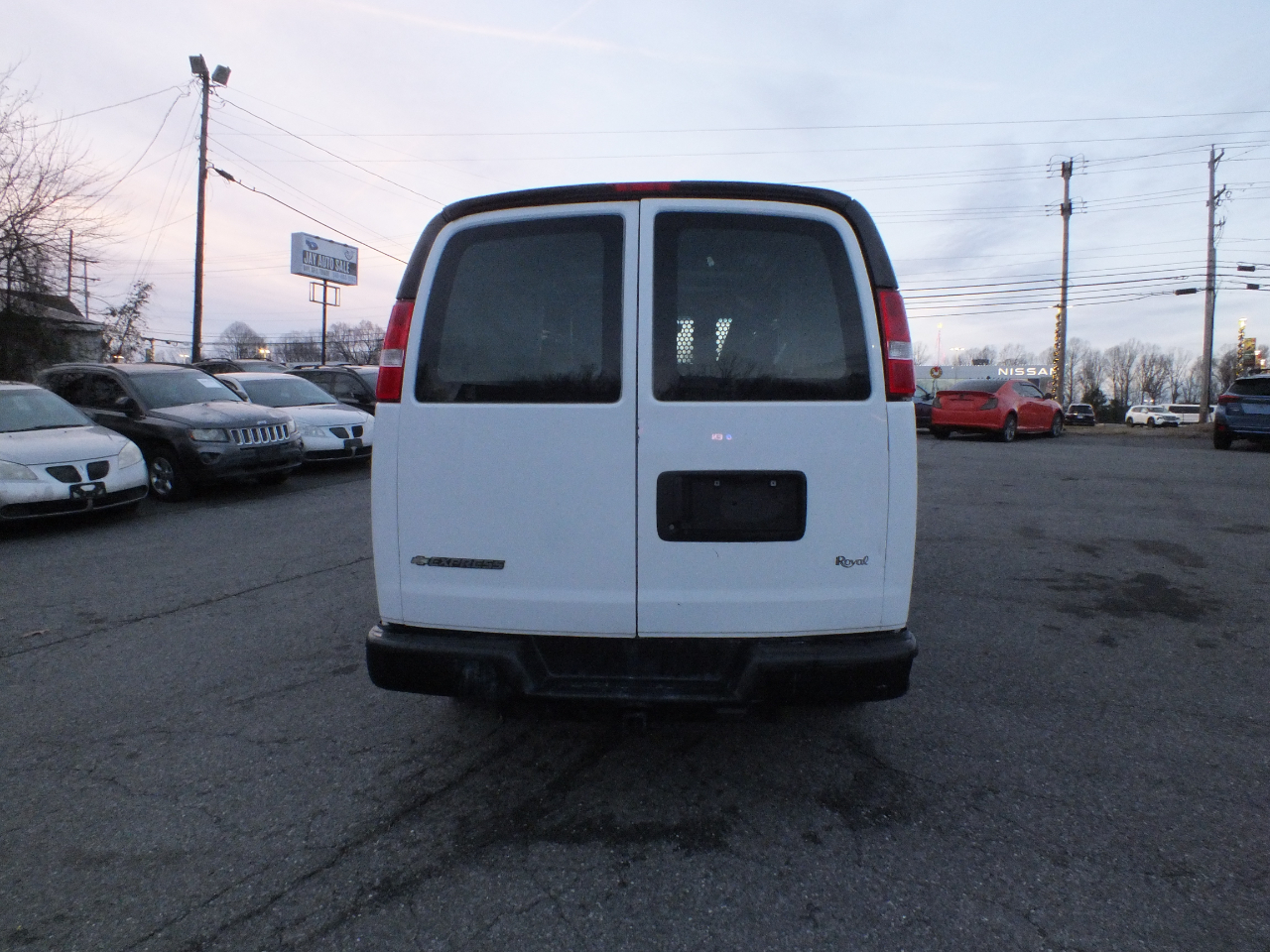 Chevrolet Express Cargo Van RWD 2500 135" 2020