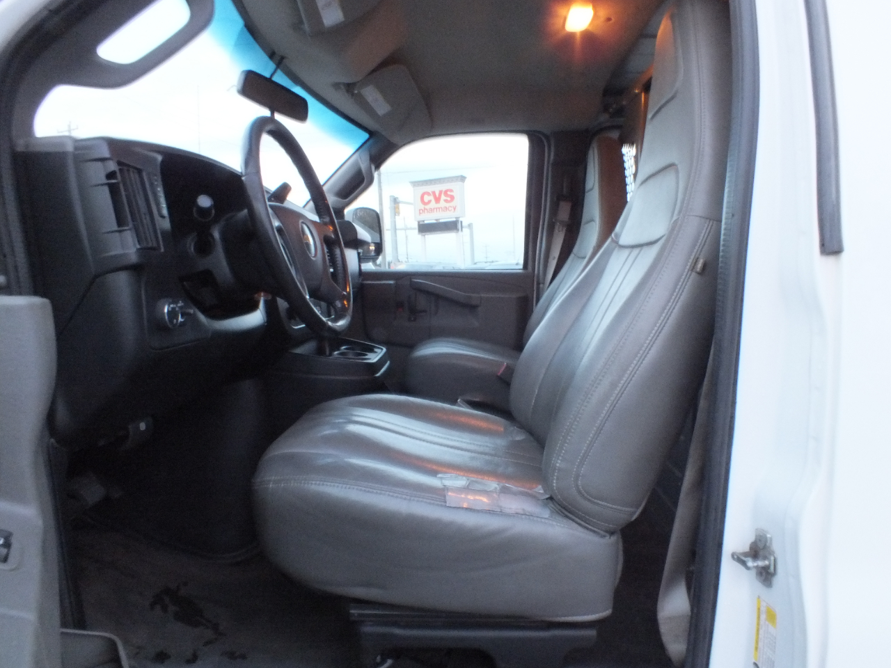 Chevrolet Express Cargo Van RWD 2500 135" 2020
