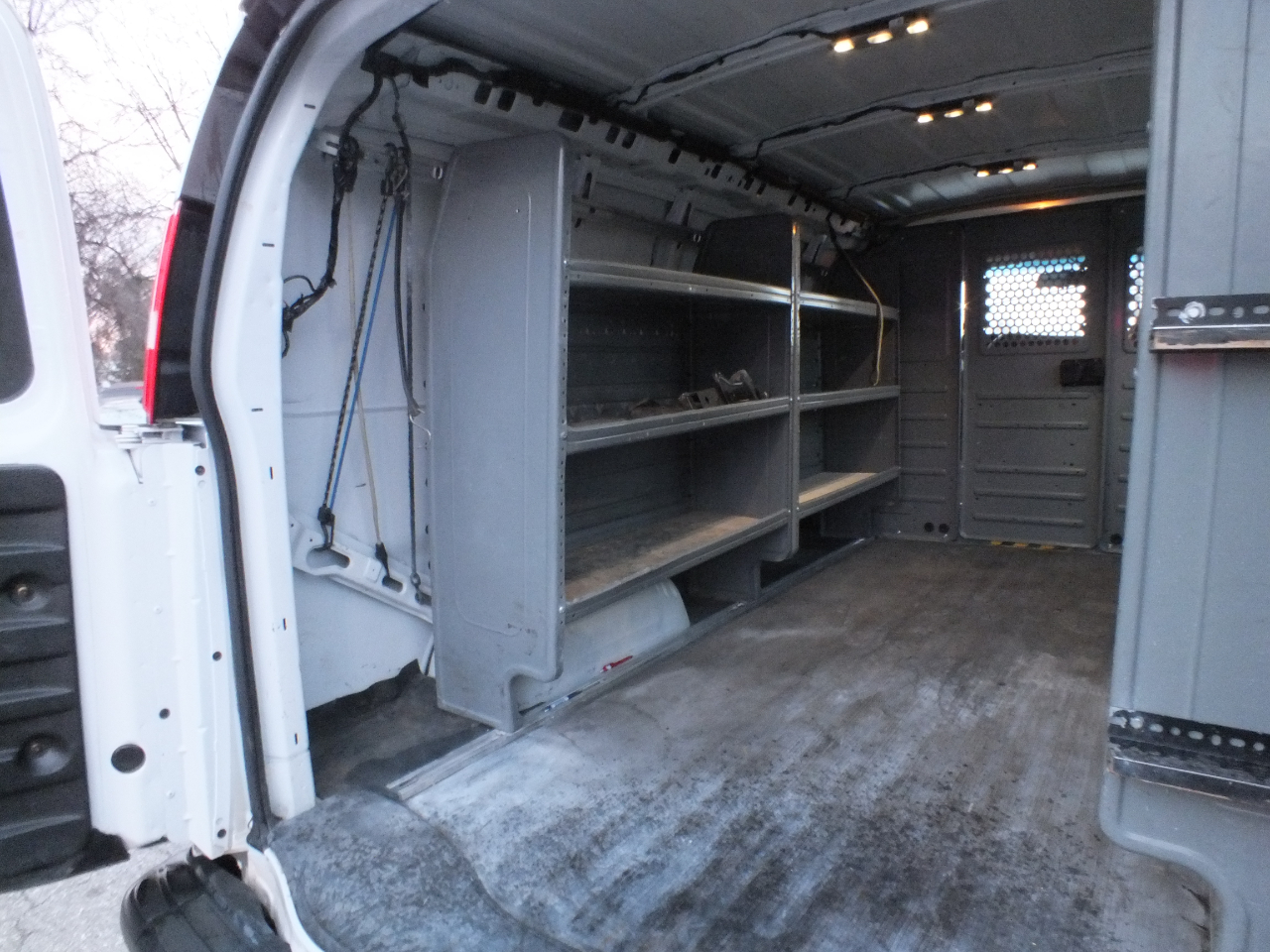 Chevrolet Express Cargo Van RWD 2500 135" 2020