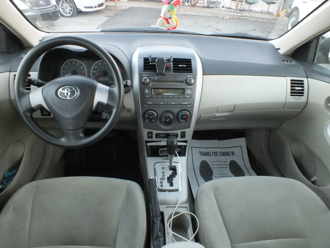 Toyota Corolla 4dr Sdn Auto LE (Natl) 2011