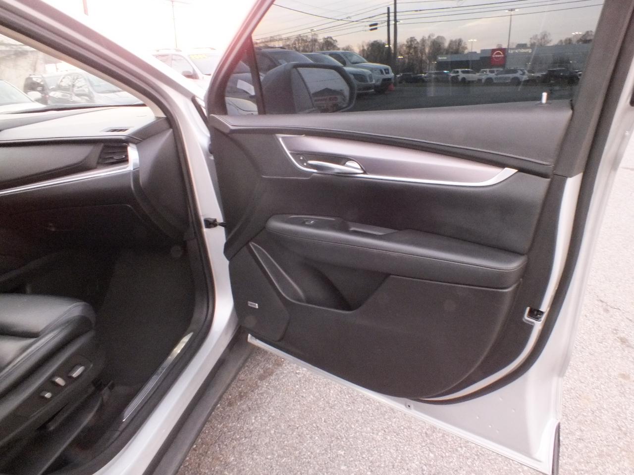 Cadillac XT5 FWD 4dr Luxury 2017