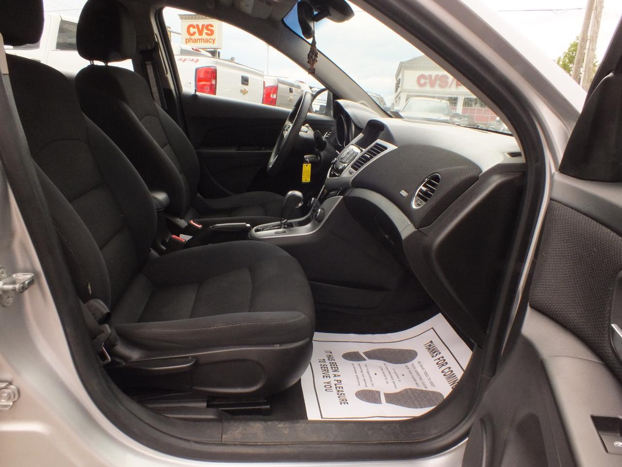 Chevrolet Cruze Limited 4dr Sdn Auto LT w/1LT 2016