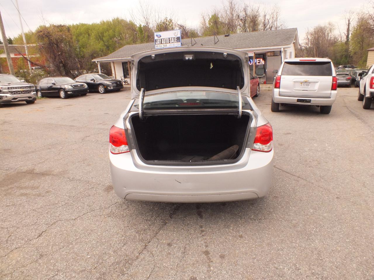 Chevrolet Cruze Limited 4dr Sdn Auto LT w/1LT 2016