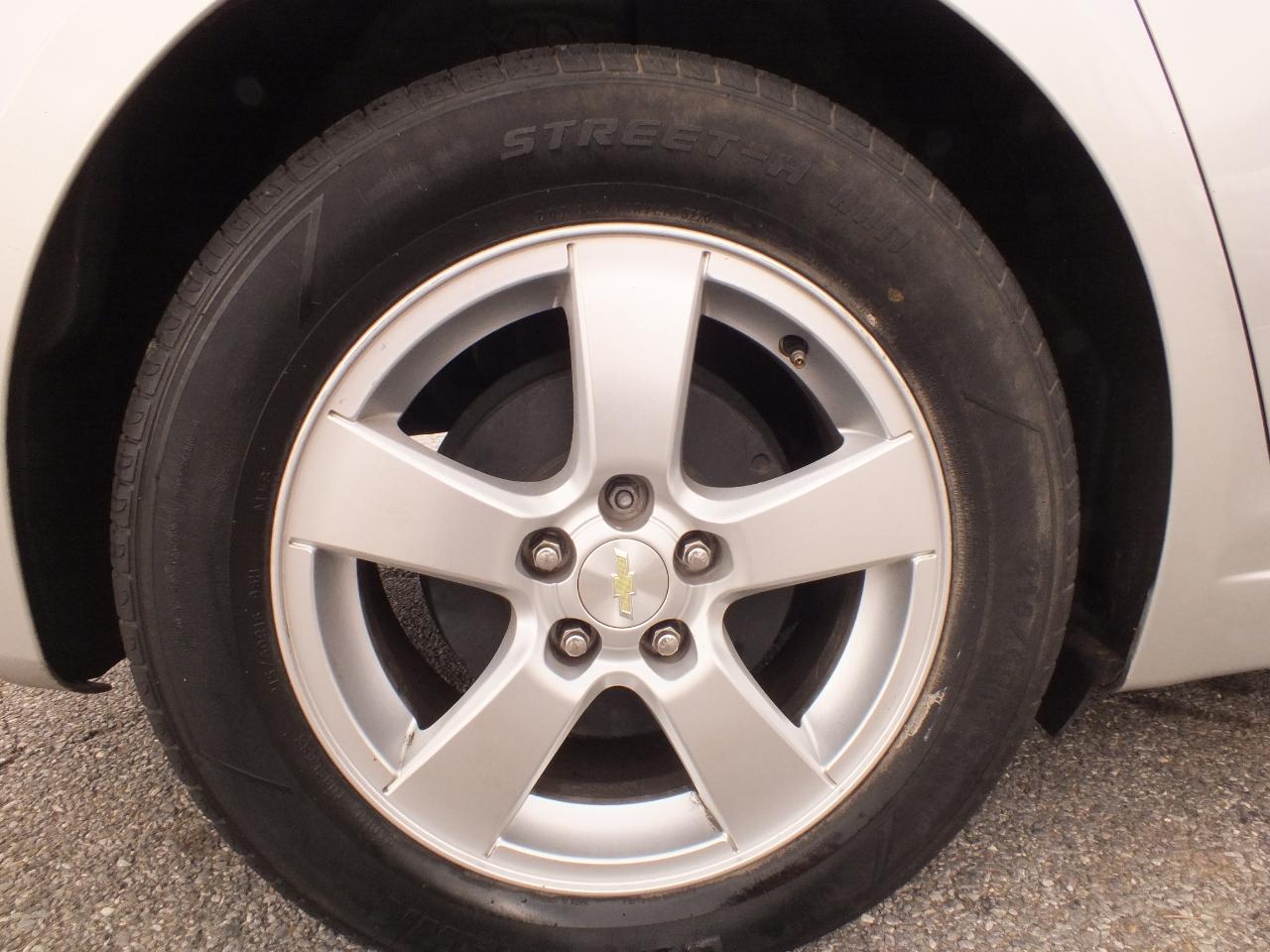 Chevrolet Cruze Limited 4dr Sdn Auto LT w/1LT 2016