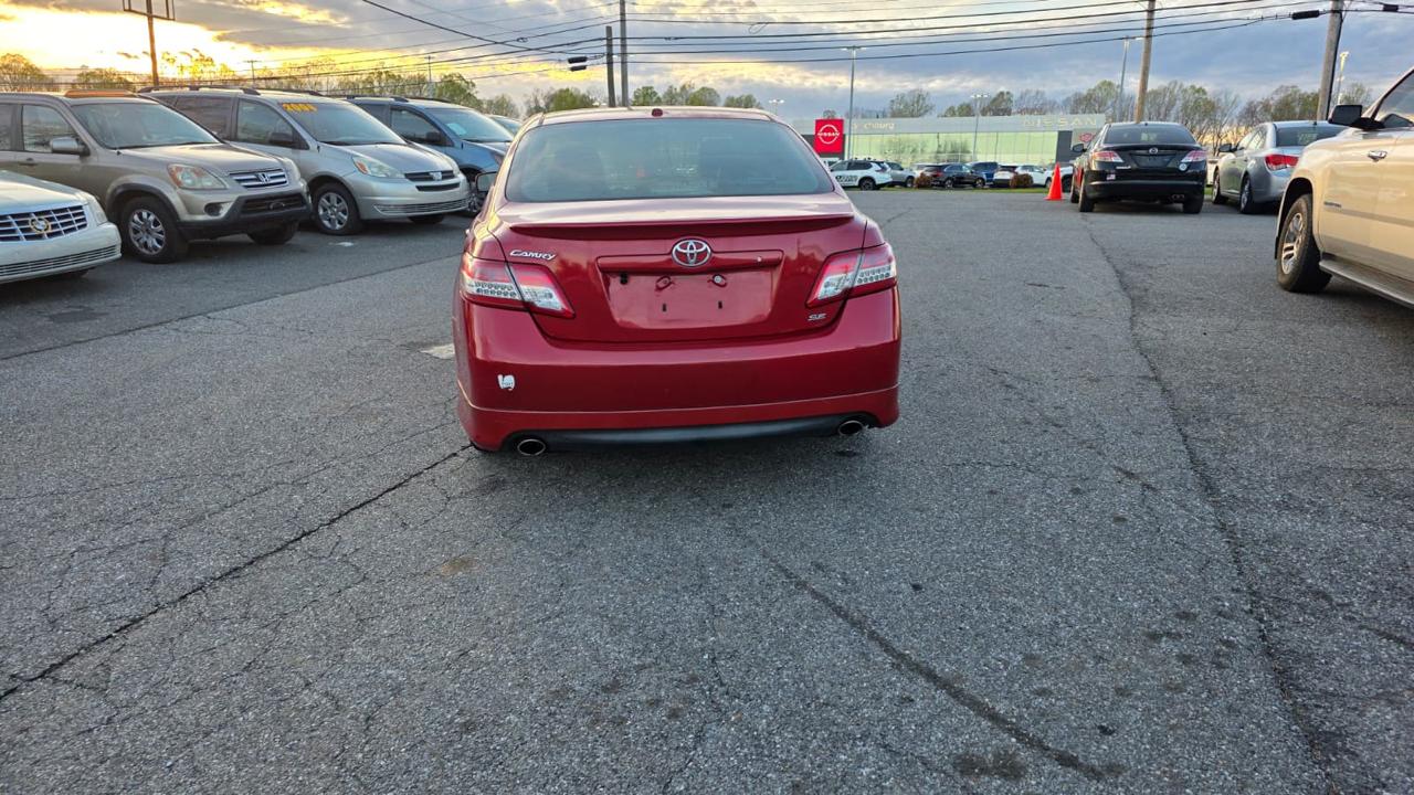 Toyota Camry 4dr Sdn I4 Man LE (Natl) 2011