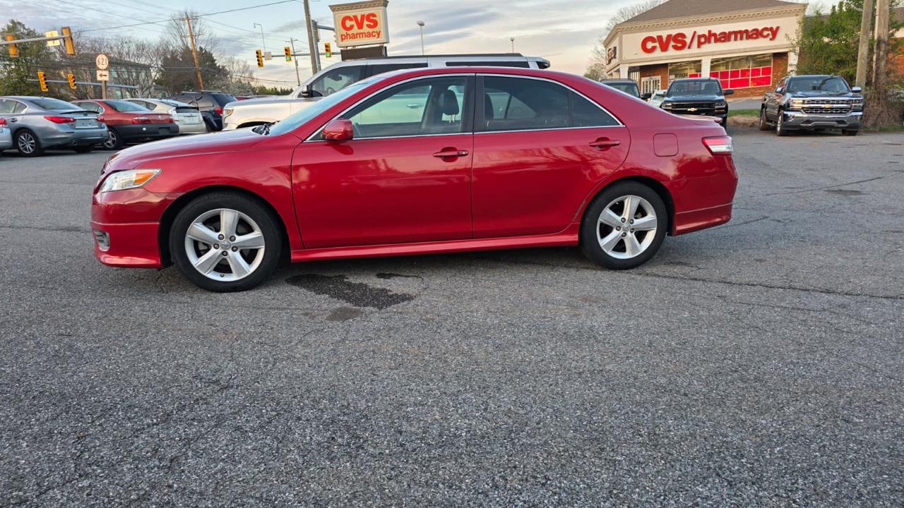 Toyota Camry 4dr Sdn I4 Man LE (Natl) 2011